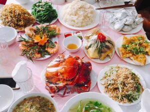 Giá cỗ tiệc cưới