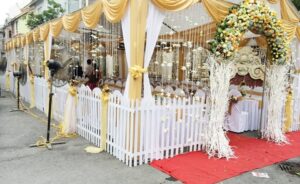 Rạp cưới đẹp màu vàng đồng