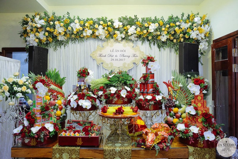 Tìm kiếm có liên quan Tự trang trí đám cưới tại nhà đơn giản Trang trí đám cưới tại nhà Hà Nội Mẫu trang trí đám cưới tại nhà Tự trang trí đám cưới tại nhà Cách trang trí đám cưới ở quê Hình ảnh trang trí đám cưới tại nhà Cách trang trí đám cưới trong nhà Dịch vụ trang trí đám cưới tại nhà