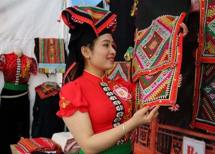 Phong tục cưới hỏi của dân tộc thái trắng