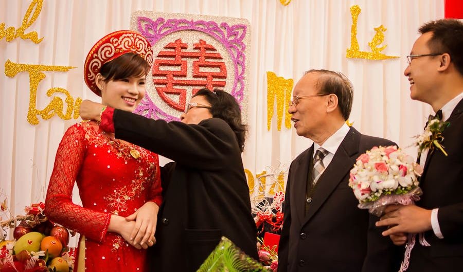 Phong tục đám cưới