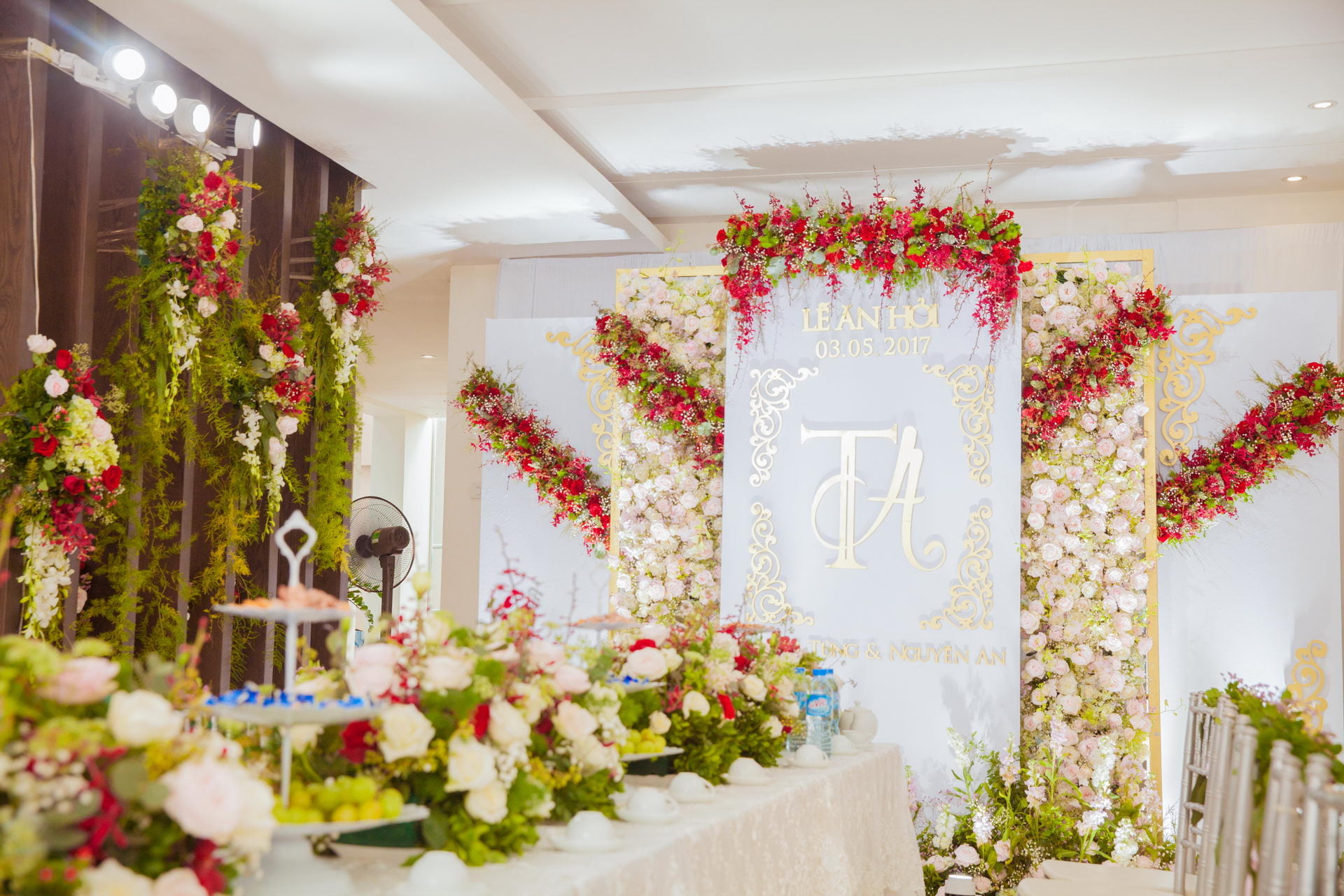 Rạp cưới đẹp tại Tây Hồ