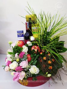 Mua tráp dạm ngõ