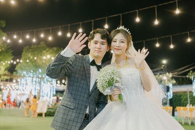 2 đám cưới gặp nhau