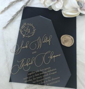 In thiệp cưới mica