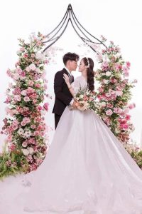 {ChuDeCongHoaDamCuoi} {DiaDanhHoanKiem}